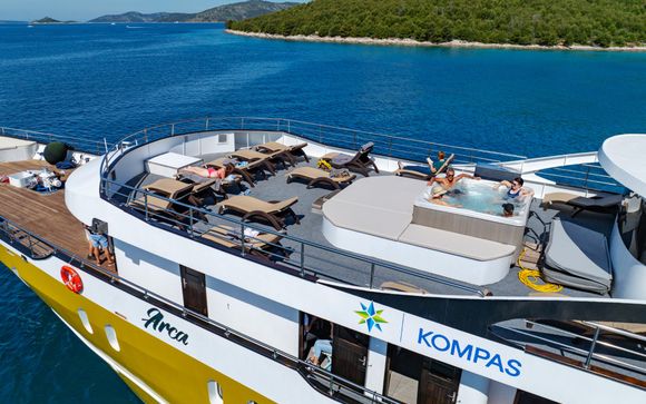  M/S ARCA of M/S PRESIDENT