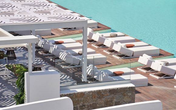 Kouros Hotel & Suites 5*