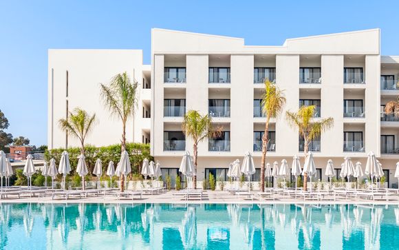 Blue Sea Holiday Village 4*