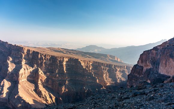 Nizwa & Jebel Shams Tour “Mountain of the sun” (for stays of 6 nights or longer)
