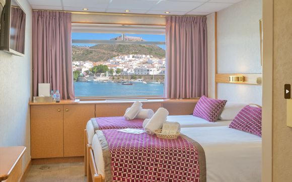 Welcome aboard the MS La Belle de Cadix