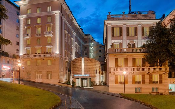 Hotel NH Genova Centro 4*
