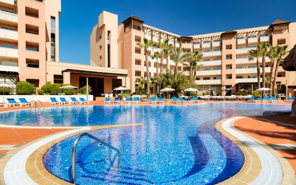 H10 Salauris Palace 4*