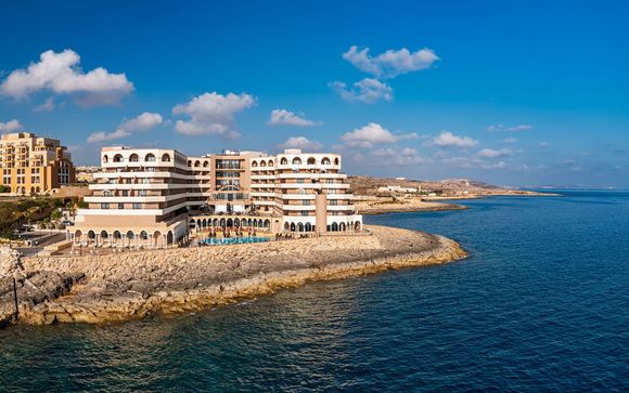 Radisson Blu Malta Resort St. Julian's 5*