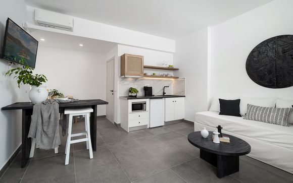 Stella Luxury Apartments 4*