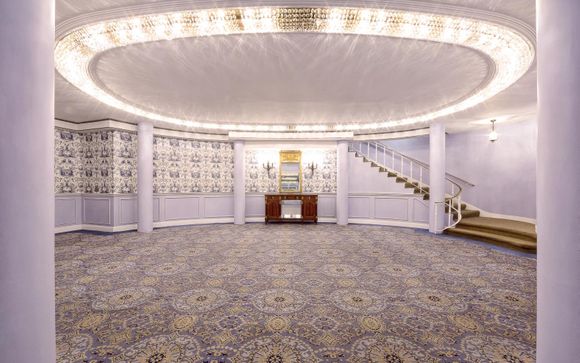 The Pierre A Taj Hotel 5*