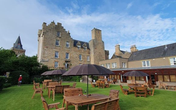 Dornoch Castle Hotel 