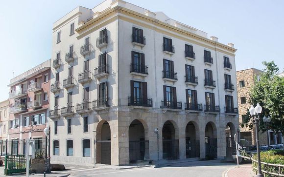 Port Plaza Apartments 4*