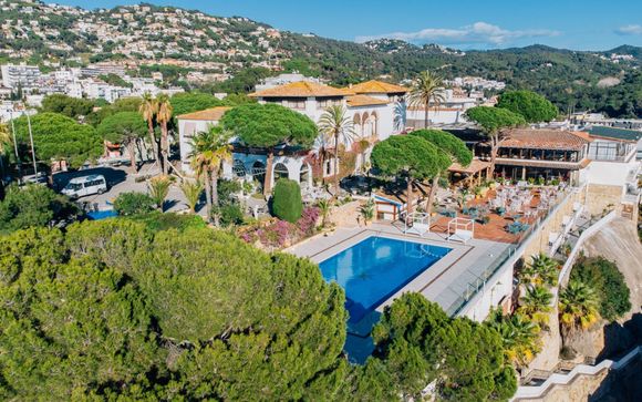 Hotel Roger De Flor By Seleqtta 4*