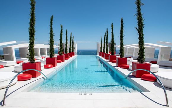 Higuerón Hotel by Hilton 5*