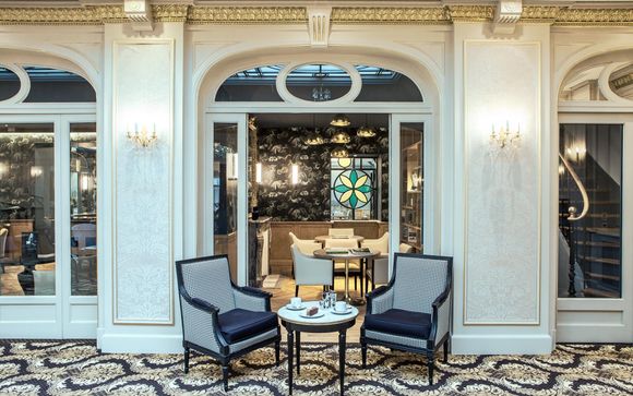 Hotel Saint-Petersburg Opéra & Spa 4*