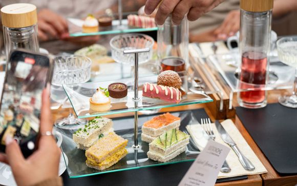 Bustronome Restaurant Experience in London