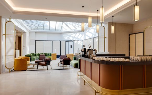 Chateau Hotel Mont Royal Chantilly 5*