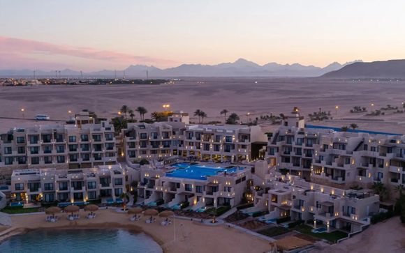 Creek Hotel & Residences 5*