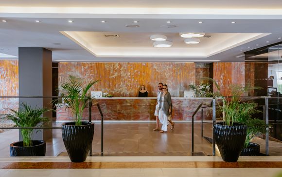 Lordos Beach Hotel & Spa 4*