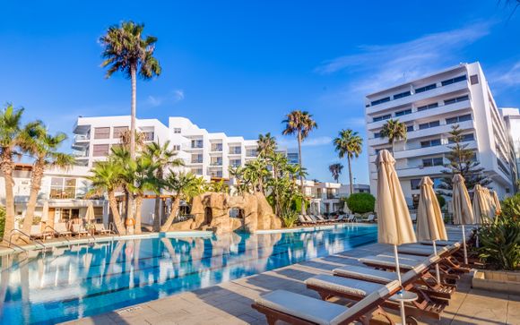 Adams Beach Hotel 5*