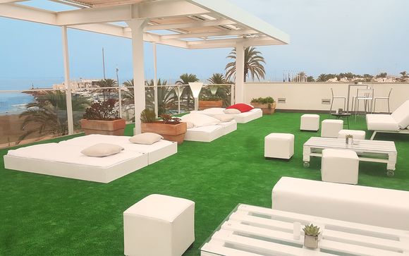 Meraki Beach Hotel 3*