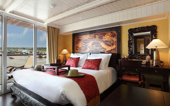 Jayavarman Cruise - Saigon to Siem Reap