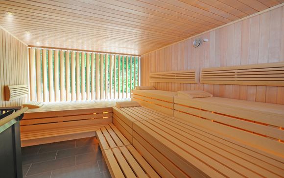 Schlosshotel Monrepos 4*