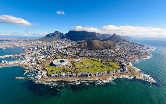 Discover Cape Town with The Onyx and Excursions 4*