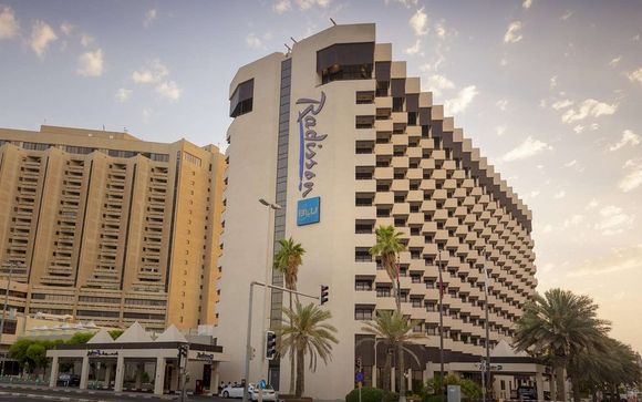 Radisson Blu Hotel Dubai Deira Creek 5*