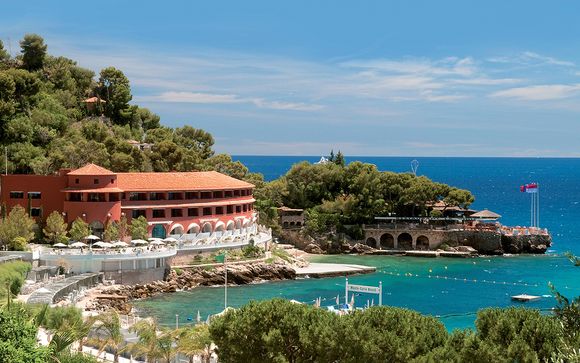Monte Carlo Beach Hotel 5*