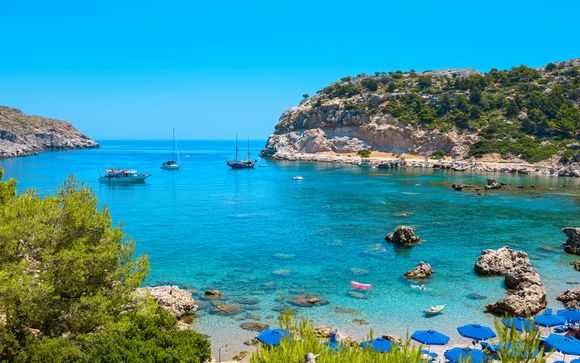 Traditional Cruise Through Stunning Islands