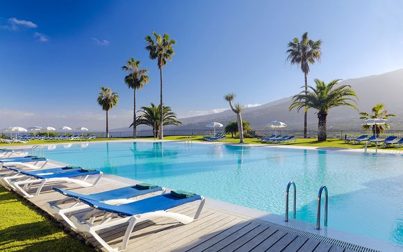 Spectacular Hotel Surrounded by Gardens