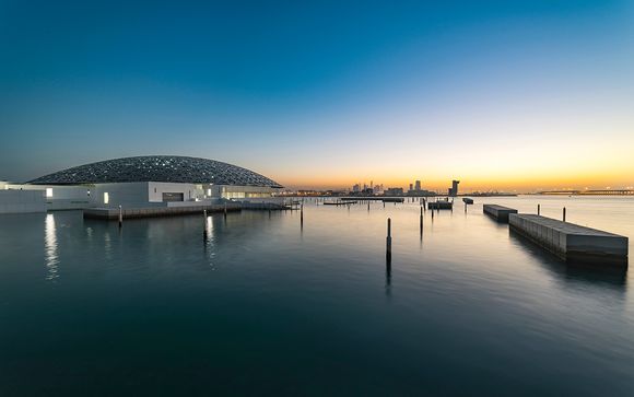 Hilton Capital Grand Abu Dhabi 5* & Louvre Tickets