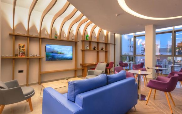 Blue Lagoon City Hotel 4*