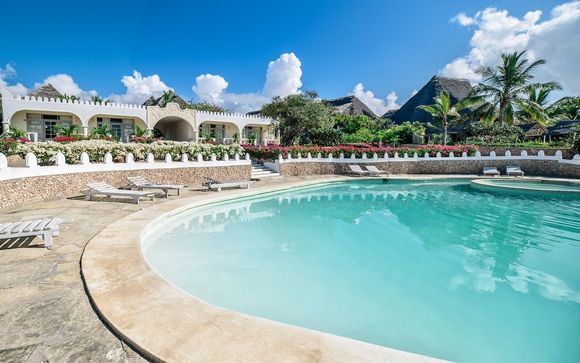Jacaranda Beach 4* with Safari