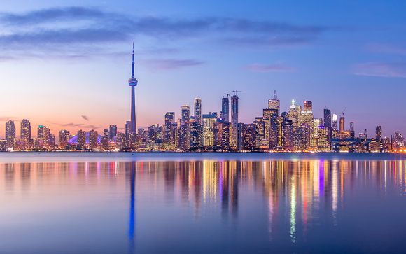 Westin Harbour Castle Hotel 4*